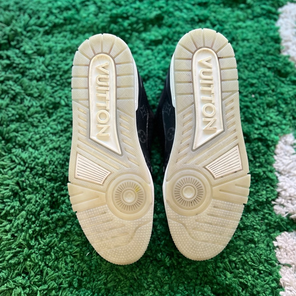 LV Trainer Sneaker - Picture 7 of 9